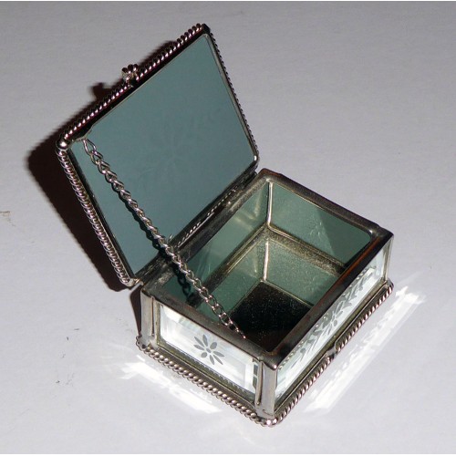Leonardo Lifestyle Venetian Style Trinket Box (LP4507)
